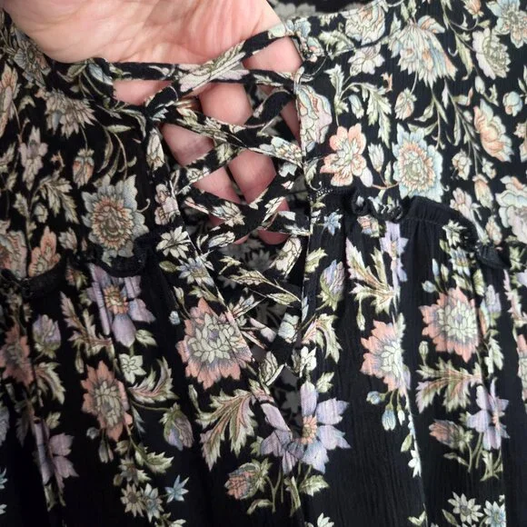 American Eagle Top Floral Lace Up Bell Sleeve Peasant Cottage Boho Womens Large - Picture 3 of 10